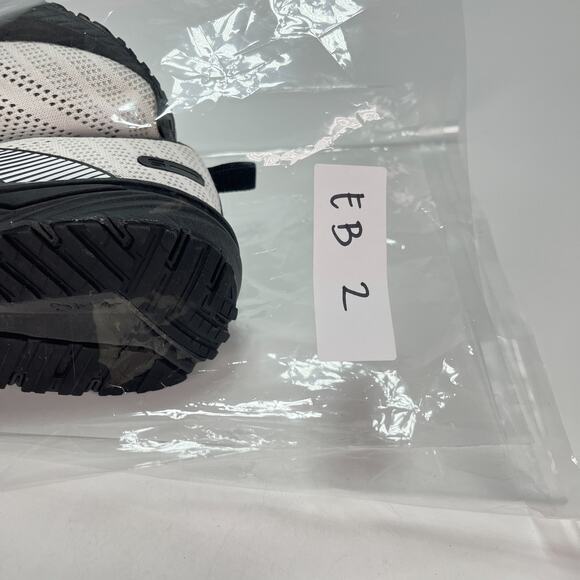 Brooks Revel 6 White Black Casual Lace Up Running Shoes 1203861B121 Women's Sz 8 - Picture 10 of 10